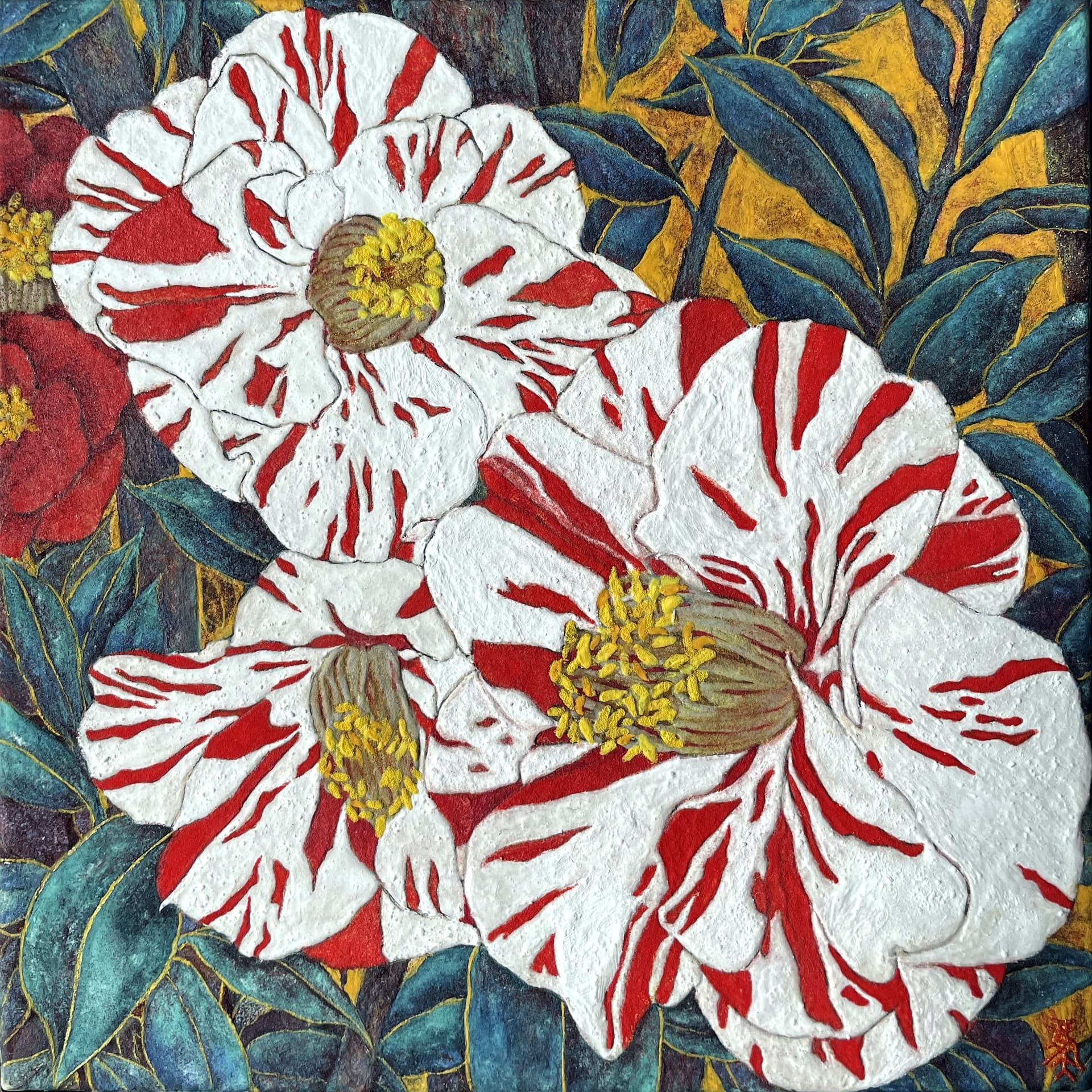 The Poetry of Camellia Hue EN SEO Title: The Poetry of Camellia Hue – Small Camellia Painting, Jiadong Yan Meta Description: Red-and-white striped camellias on a golden ground, painted in mineral pigments on mulberry paper by Jiadong Yan. A small 15×15 cm original, 2023. URL Slug: jiadong-yan-poetry-of-camellia-hue Keywords: camellia painting, small original painting, Jiadong Yan, mineral pigment art, affordable original art Alt Text: Small mineral painting of red and white striped camellia flowers among dark leaves on a gold background TH SEO Title: The Poetry of Camellia Hue ภาพดอกคาเมลเลีย โดยเจียต้ง หยาน Meta Description: ดอกคาเมลเลียลายแดงขาวบนพื้นสีทอง วาดด้วยสีแร่บนกระดาษหม่อน โดยเจียต้ง หยาน งานต้นฉบับขนาดเล็ก 15×15 ซม. ปี 2023 Keywords: ภาพวาดดอกคาเมลเลีย, ภาพวาดขนาดเล็ก, เจียต้ง หยาน, จิตรกรรมสีแร่, งานศิลปะต้นฉบับราคาเข้าถึงได้ Alt Text: ภาพวาดสีแร่ขนาดเล็ก ดอกคาเมลเลียลายแดงขาวท่ามกลางใบสีเข้มบนพื้นสีทอง